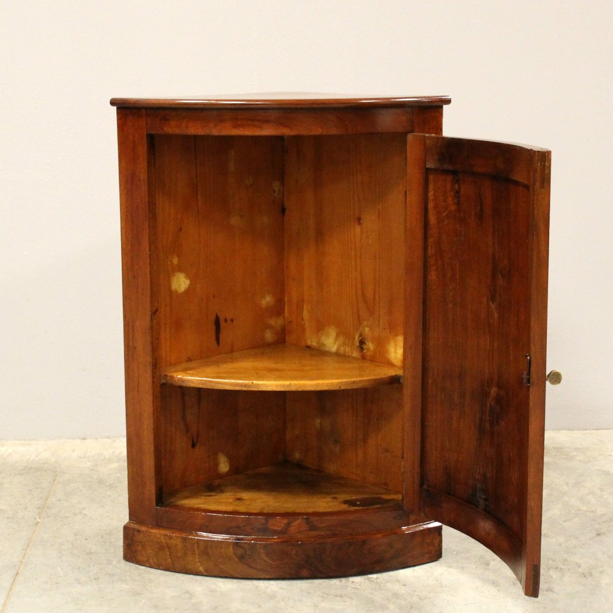 Ancien encoignure table de chevet d'époque Louis Philippe en noyer - Italie 19ème-photo-2