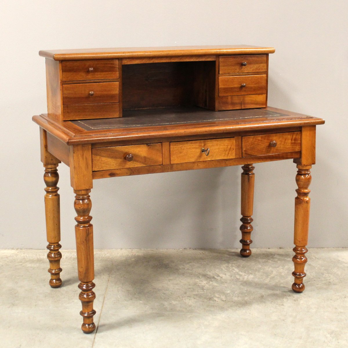 Ancien bureau table à écrire d'époque Louis Philippe en noyer - 19ème