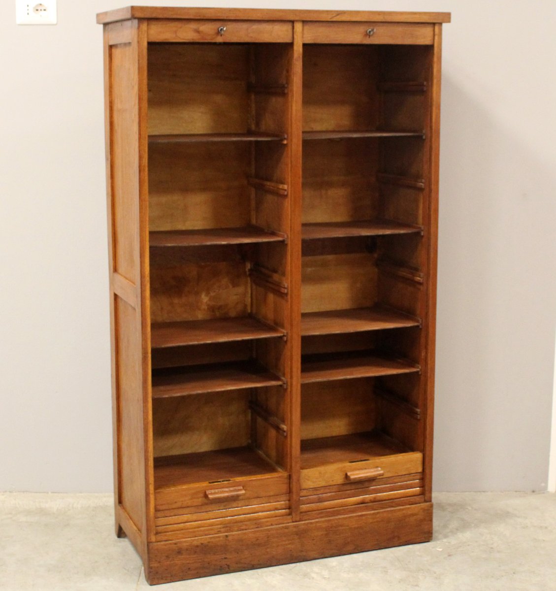 Antique Binder Rolling Curtain Filing Cabinet In Oak-photo-1