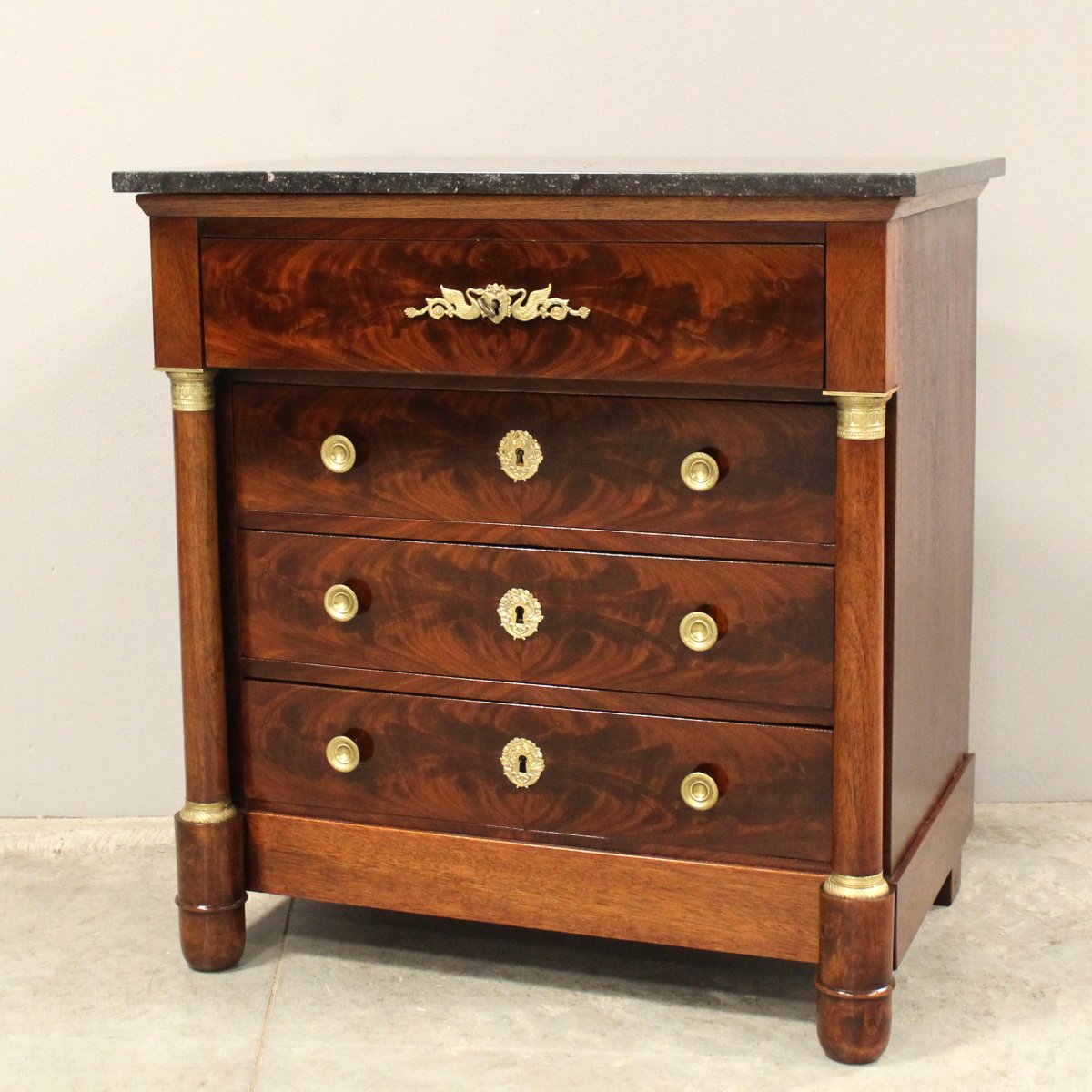 Ancien commode d'époque Empire en acajou - 19ème
