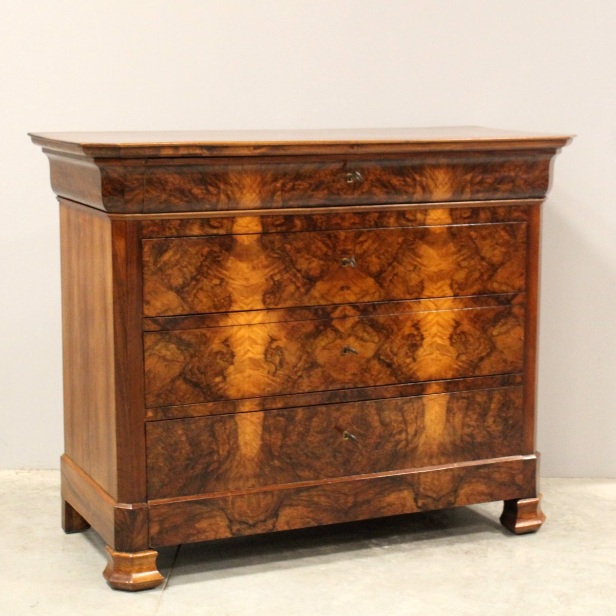 Antique Louis Philippe Dresser Chest Of Drawers In Walnut - 19th-photo-2
