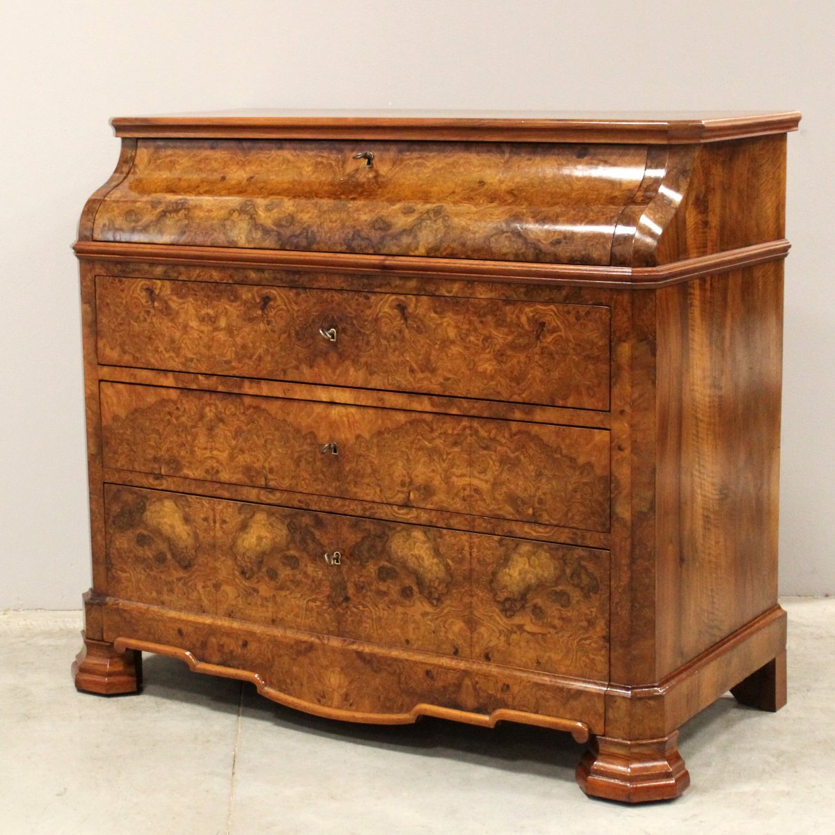Ancien commode bureau de pente d'époque Louis Philippe en noyer - 19ème