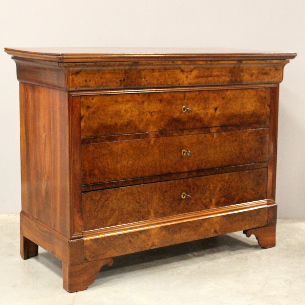 Ancien commode d'époque Louis Philippe en noyer - 19ème