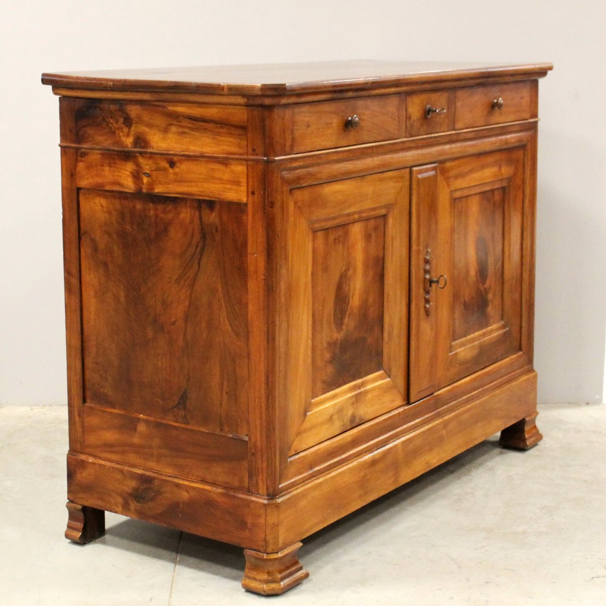 Antique Louis Philippe Sideboard Dresser Cabinet Cupboard Buffet In Walnut - 19th-photo-4