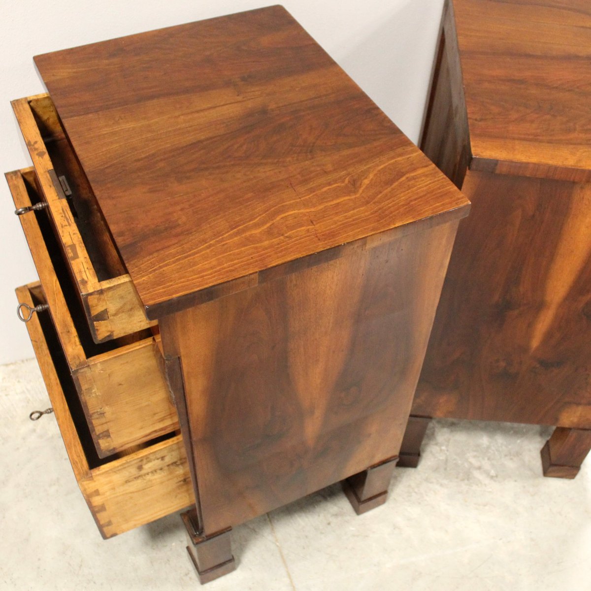 Antique Pair Of Empire Bedsides Nightstands Tables In Walnut - Italy 19th-photo-4