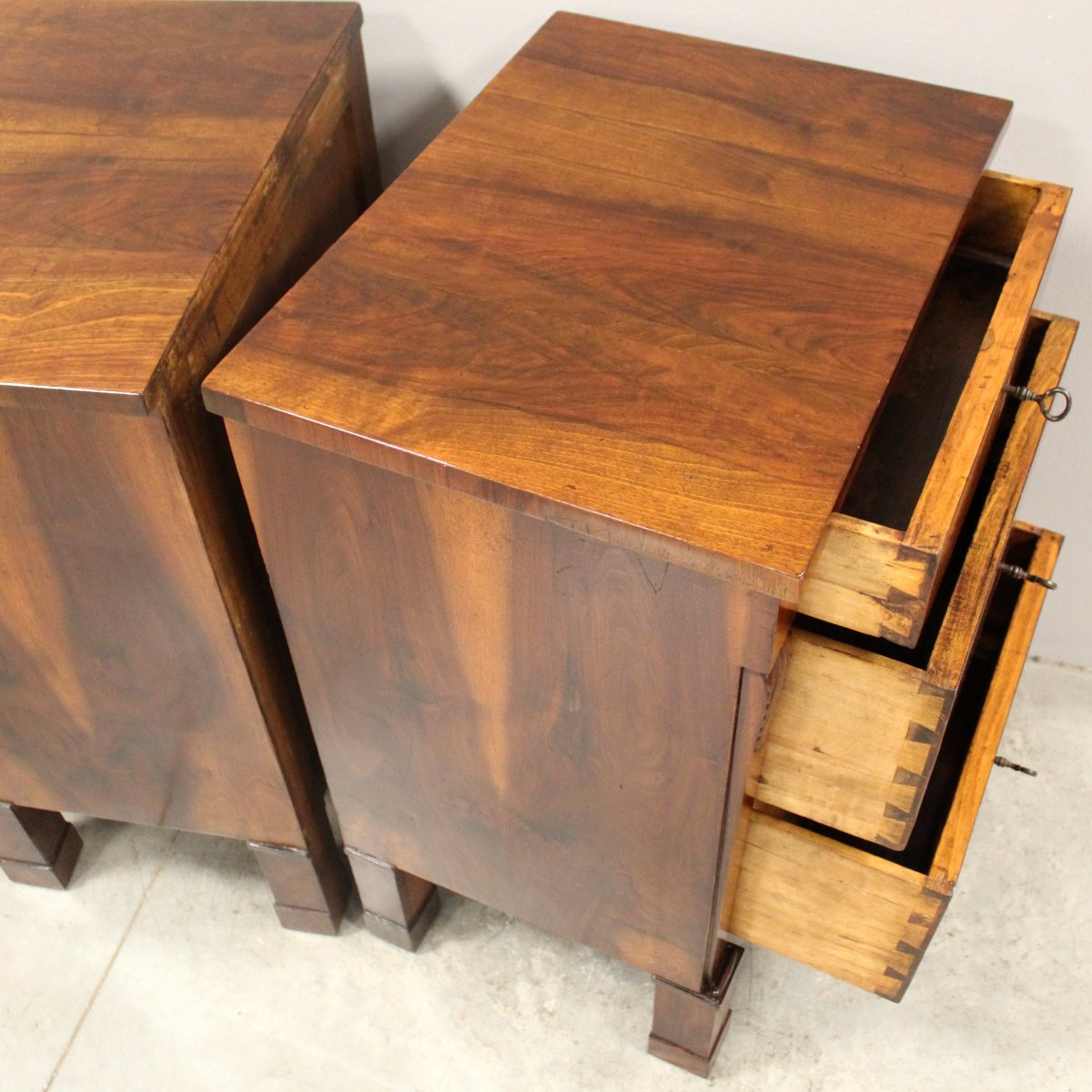 Antique Pair Of Empire Bedsides Nightstands Tables In Walnut - Italy 19th-photo-5