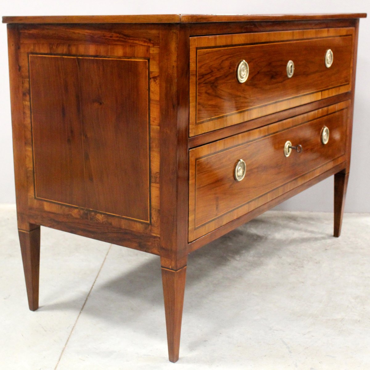 Antique Louis XVI Chest Of Drawers In Walnut And Marquetry - Italy 18th-photo-1
