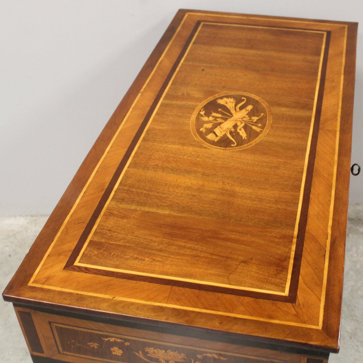 Antique Louis XVI Chest Of Drawers In Walnut And Marquetry - Italy 18th-photo-3
