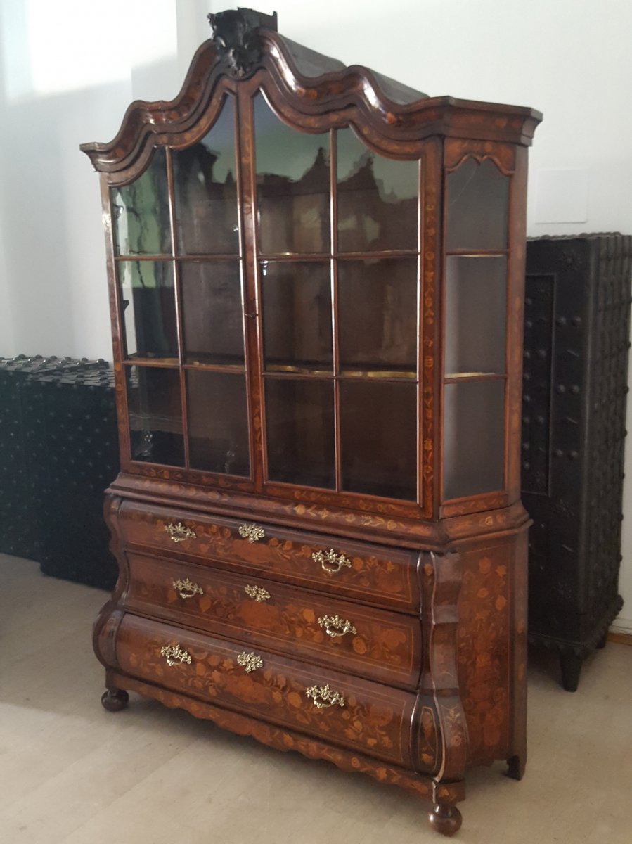 Ancien Vitrine d'époque Louis XV en noyer et marqueterie - Hollande du 18ème siècle-photo-3