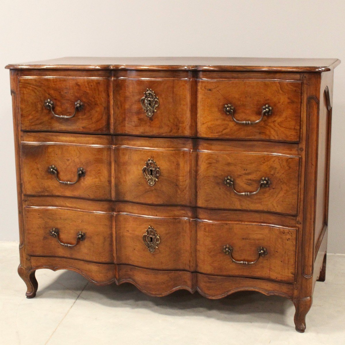 Antique Louis XV Dresser Commode Chest Of Drawers In Walnut – 18th