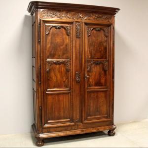 Antique Regency Cabinet Wardrobe In Walnut - 18th