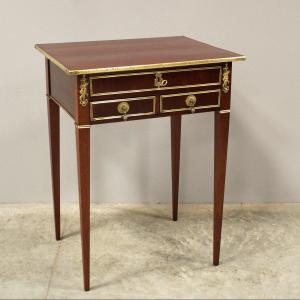 Antique Louis XVI Small Table In Mahogany