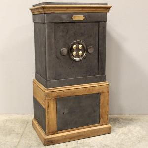 Antique Safe Strongbox 