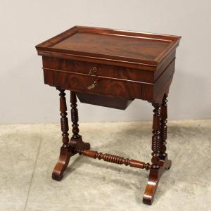 Antique Small Table In Mahogany - 19th