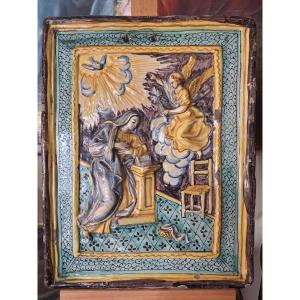 Majolica Plaque Depicting The Annunciation. Montelupo 17th Century