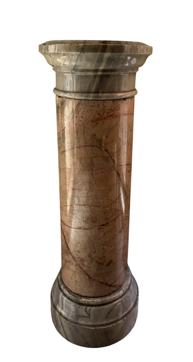 Ancient Marble Column Holding A Statue Or Vase - 19th Century