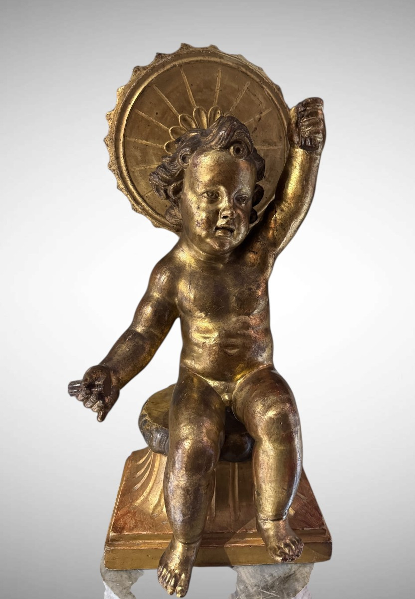 Seated Baby Jesus In Gilded Wood – 17th Century Sculpture