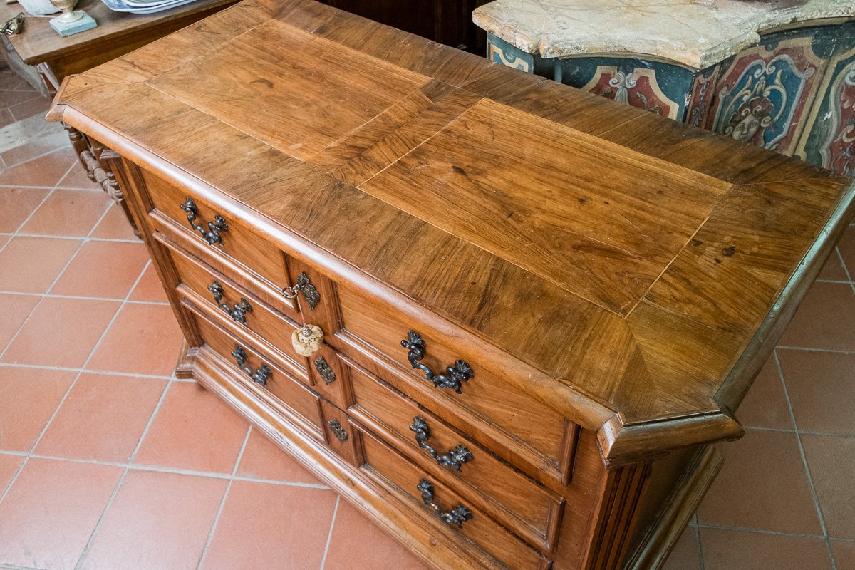 Important Walnut Chest Of Drawers, Tuscany, Mid-17th Century-photo-3