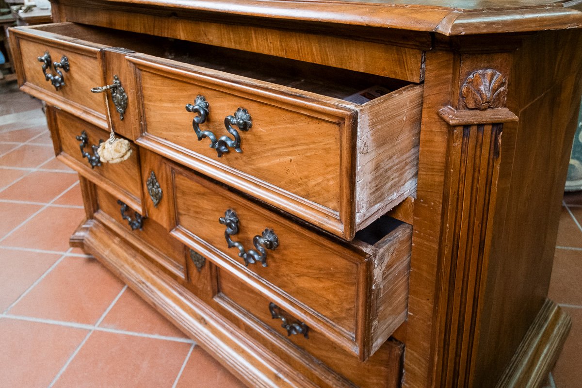 Important Walnut Chest Of Drawers, Tuscany, Mid-17th Century-photo-4