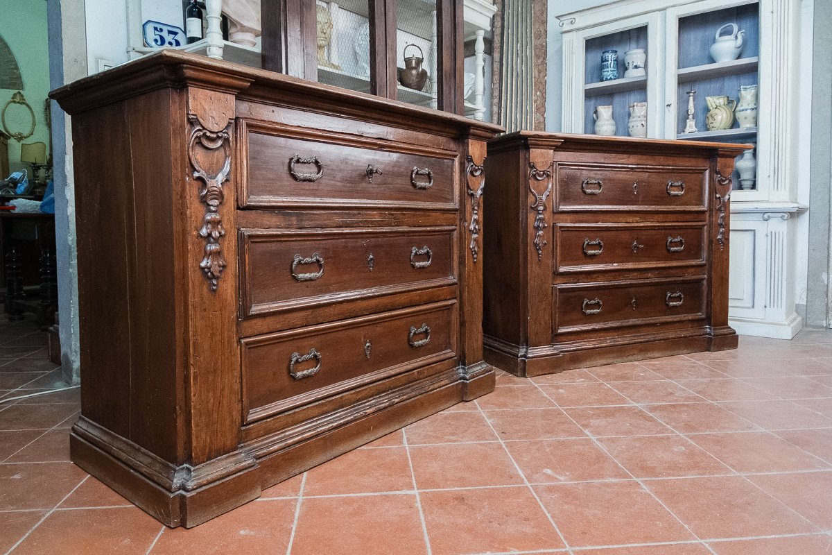 Paire de commodes en noyer sculpté, antiquités ombriennes XVIIe s.-photo-5