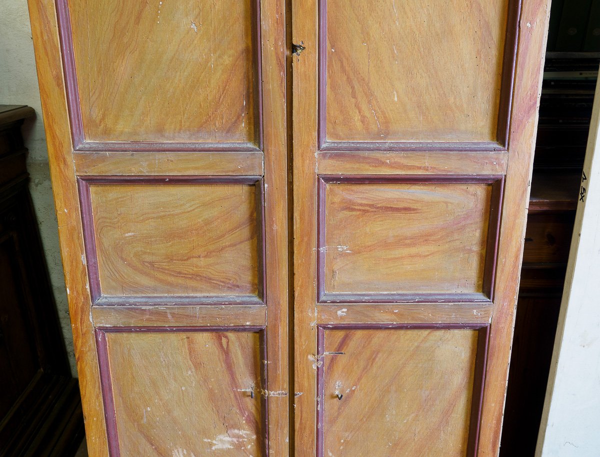 Trois paires de volets laqués en faux-bois, bordures rouges, Florence, XIXe-photo-4