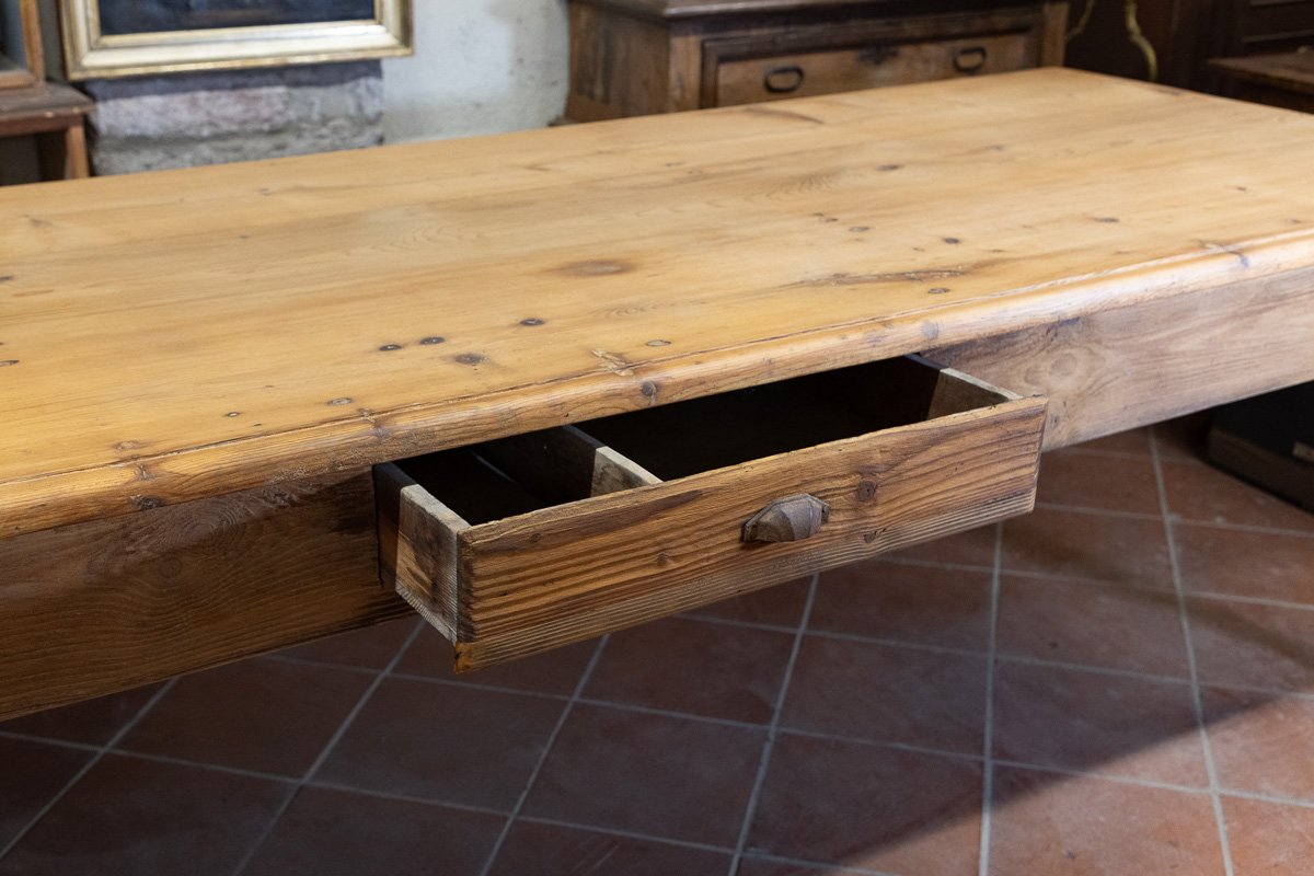 Grande Table Ancienne en Sapin, Pieds Tournés, Plateau Bec-de-Corbin - Toscane XIXe-photo-4