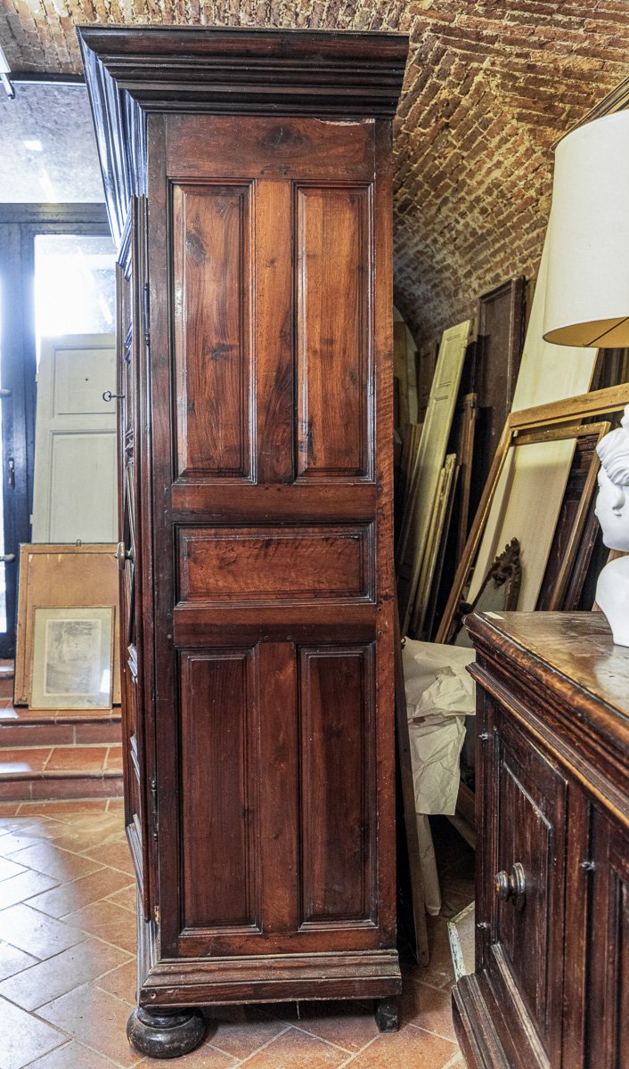 Grande armoire ancienne en noyer et ronce de noyer, Ligurie, Italie XVIIe siècle-photo-6