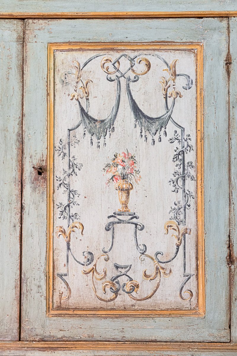 Buffet toscan à deux corps peint à décor floral, Italie, fin du XVIIe siècle-photo-2