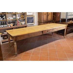 Grande Table Ancienne en Sapin, Pieds Tournés, Plateau Bec-de-Corbin - Toscane XIXe