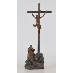 Meditation Cross In Stained Wood With Boxwood Carvings