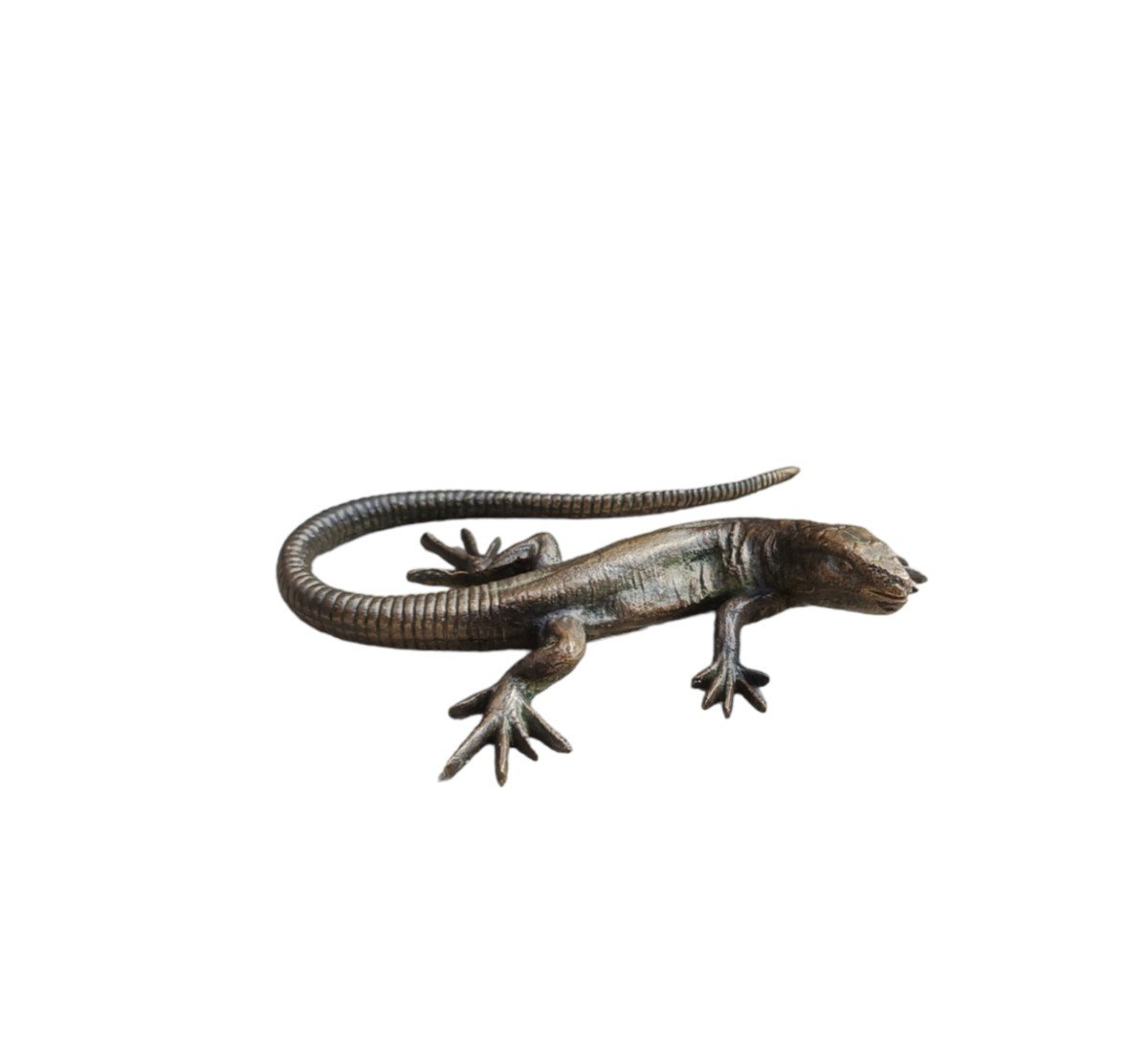 Bronze Sculpture Depicting A Lizard. 19th Century.