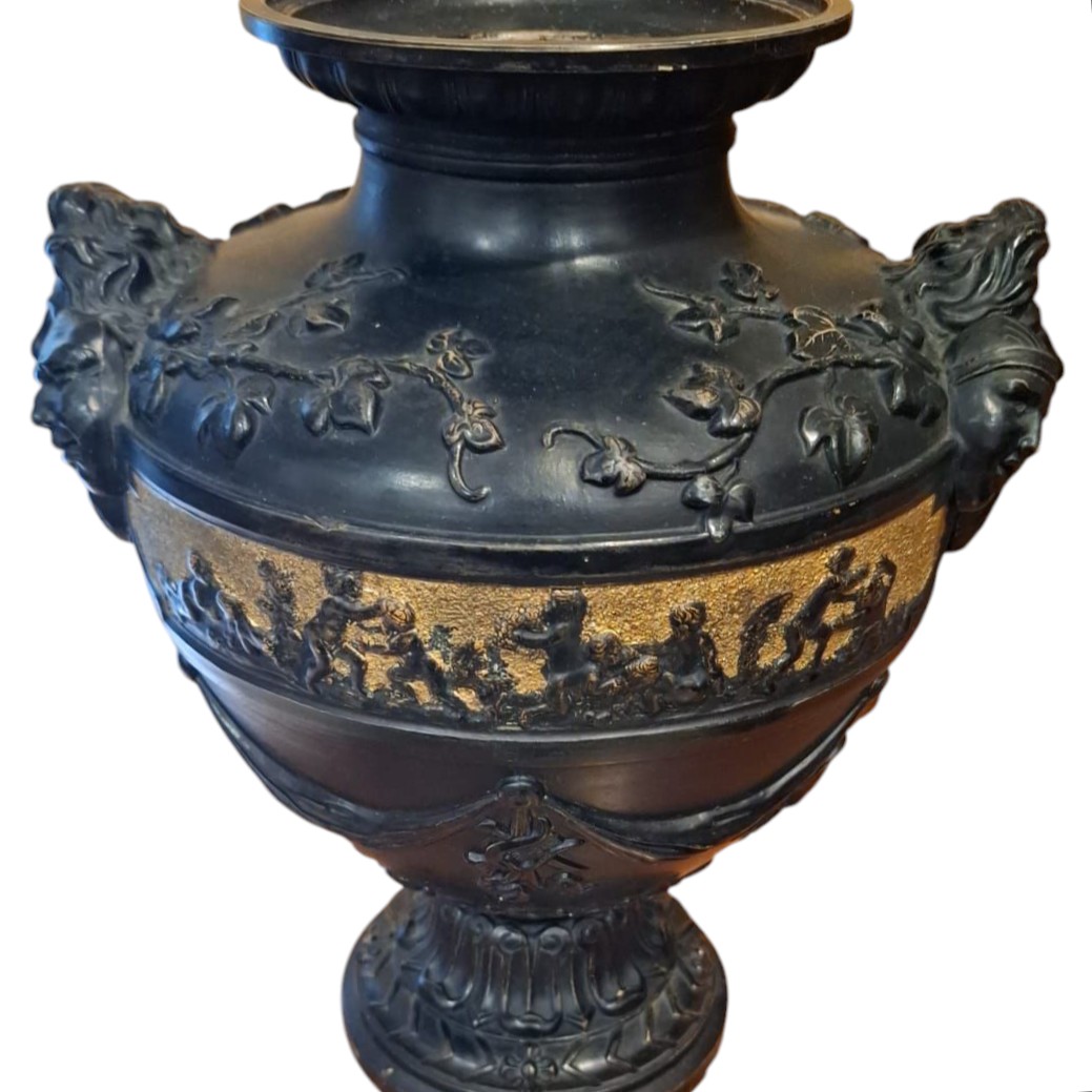 Vase En Céramique De Style Classique. Europe, Fin Du XIXe Siècle.-photo-3