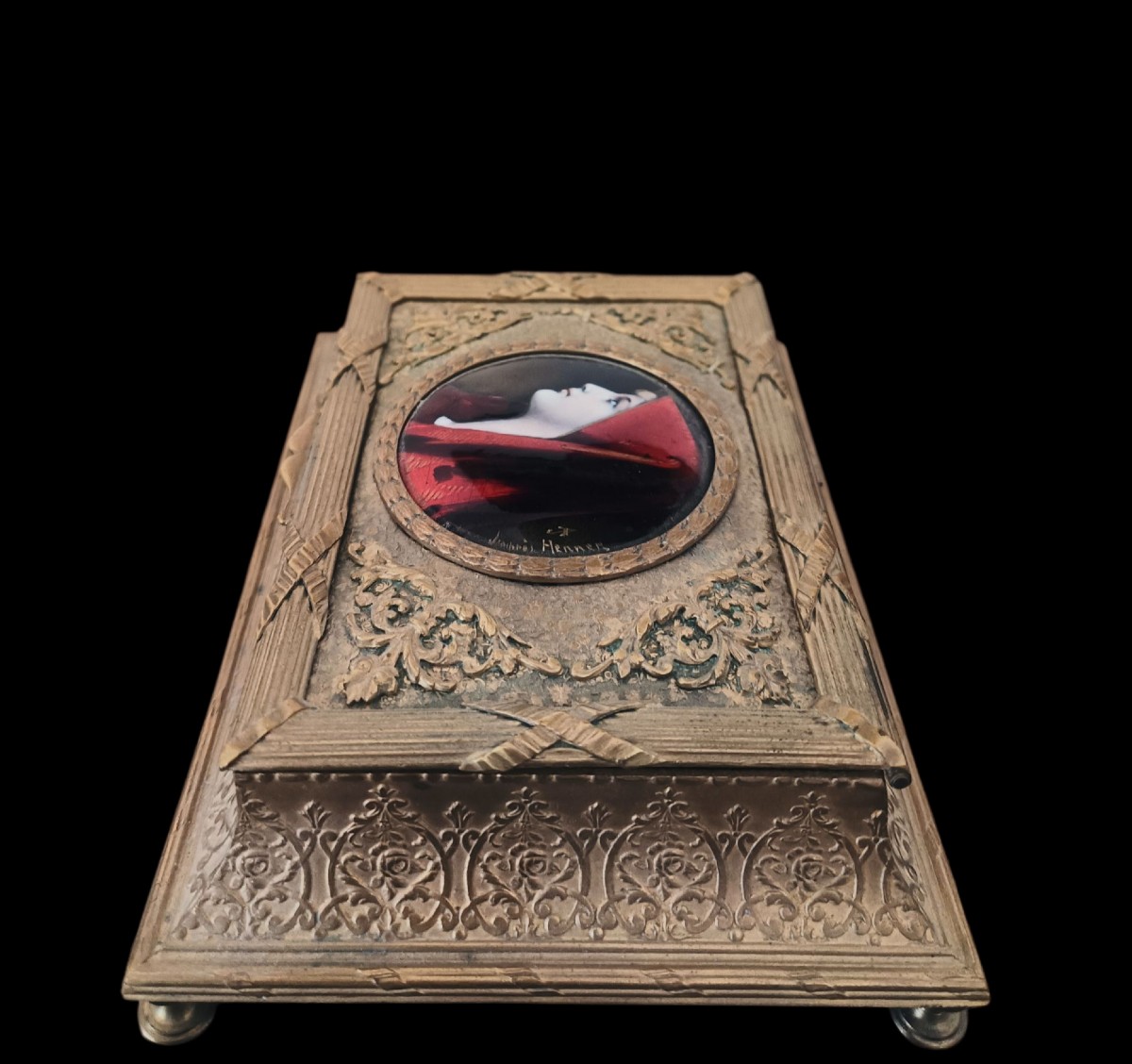 Boîte en bronze doré et émail. France, période Napoléon III.-photo-3