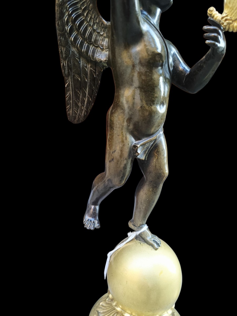 Paire de grands flambeaux en bronze doré. France, début du XIXe siècle.-photo-1