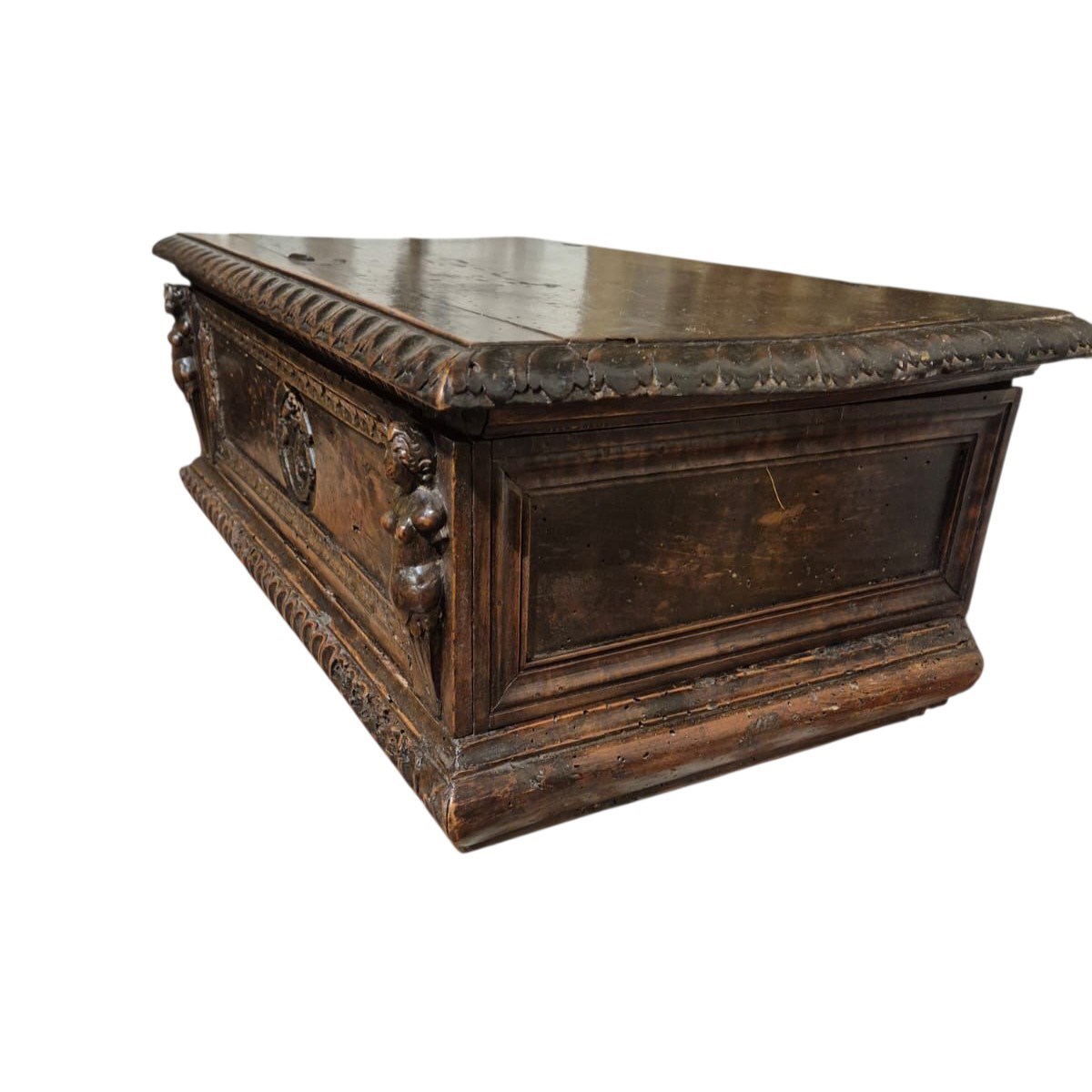 Maquette de coffre en bois. Toscane, fin du XVIe siècle.-photo-2