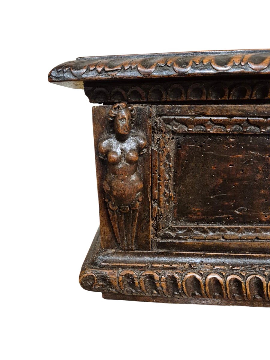 Maquette de coffre en bois. Toscane, fin du XVIe siècle.-photo-3