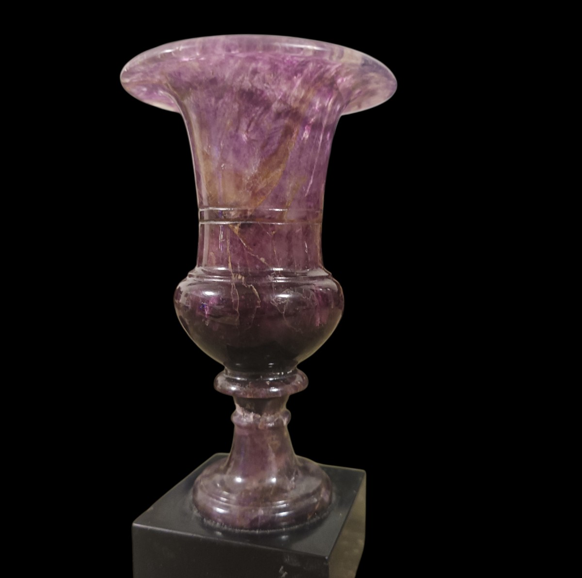 Vase a campana en blue John. Angleterre, début du XIXe siècle-photo-2