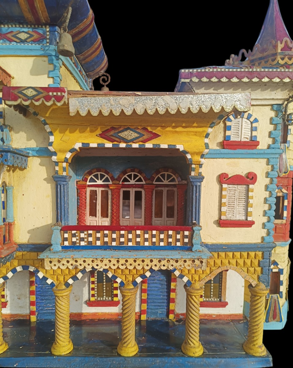 Grand Maquette d'une villa Art Nouveau. Italie, milieu du XXe siècle.-photo-3