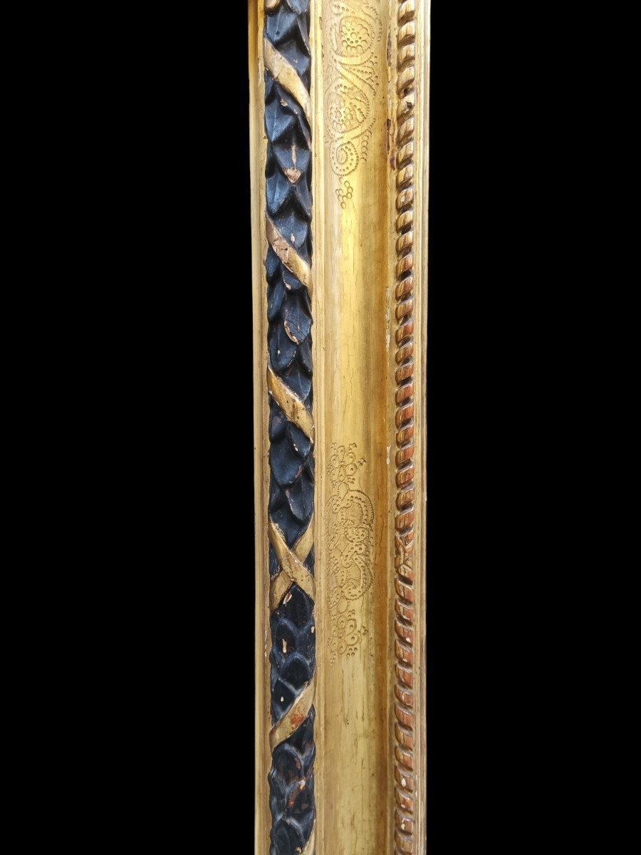 Cadre en bois doré. Italie, 19ème siècle.-photo-4
