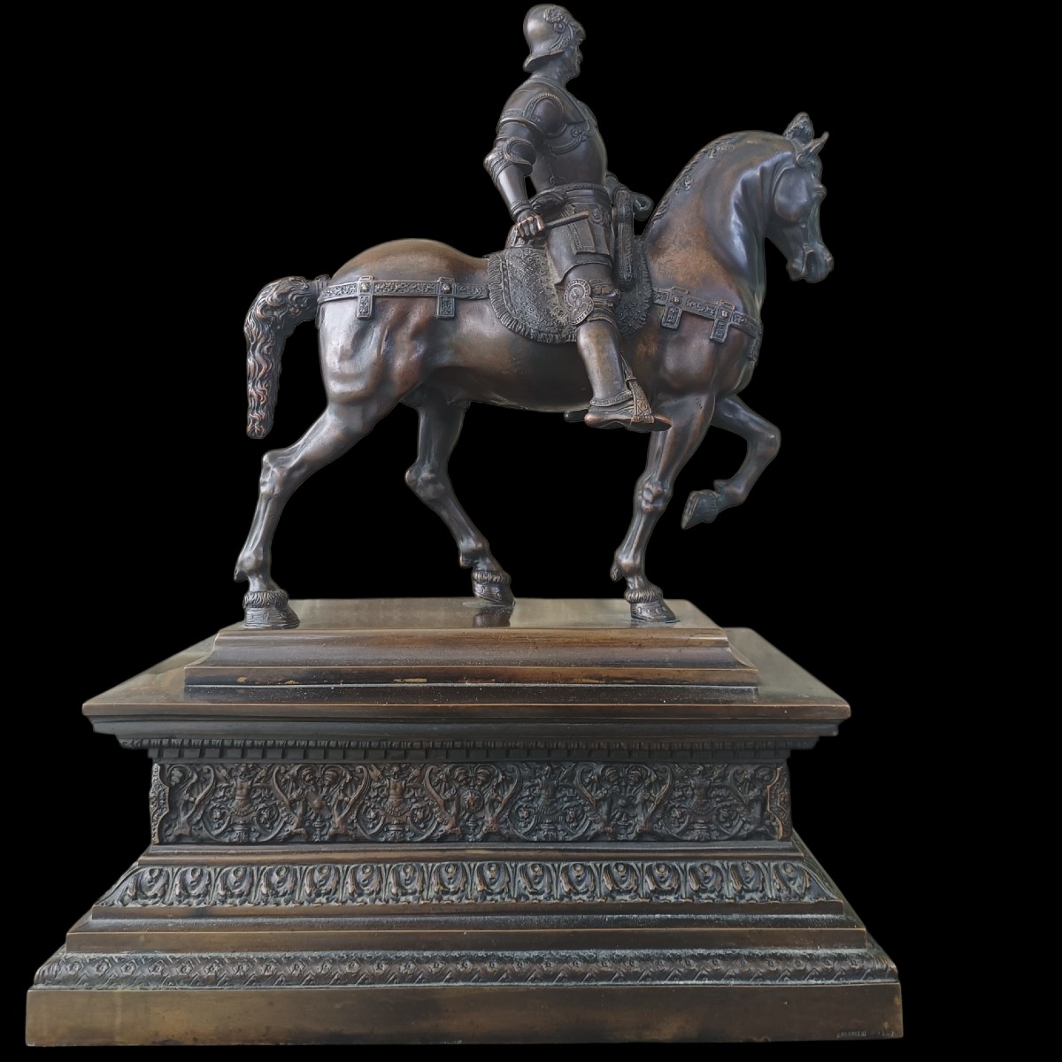 Grande sculpture en bronze. Italie, fin du XIXe siècle.-photo-2