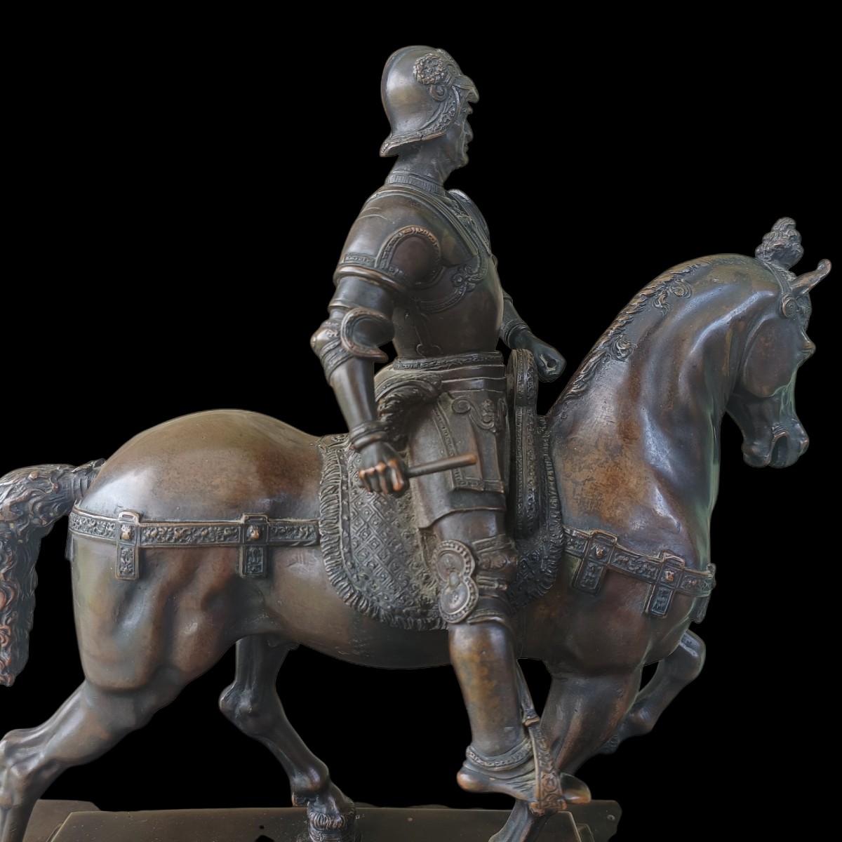 Grande sculpture en bronze. Italie, fin du XIXe siècle.-photo-1