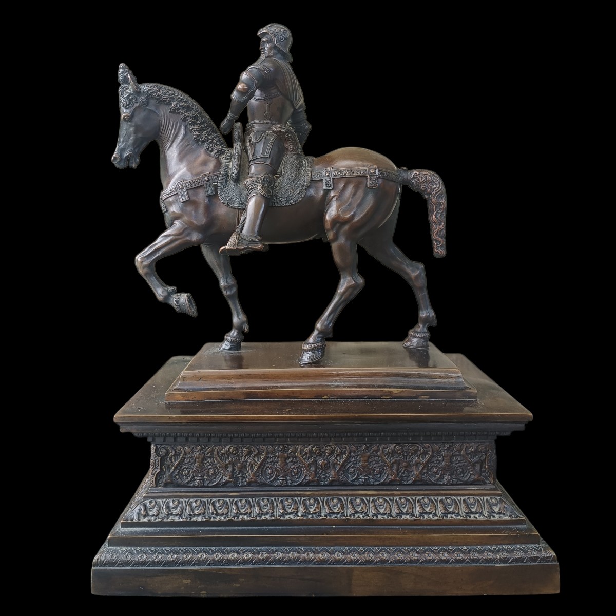 Grande sculpture en bronze. Italie, fin du XIXe siècle.