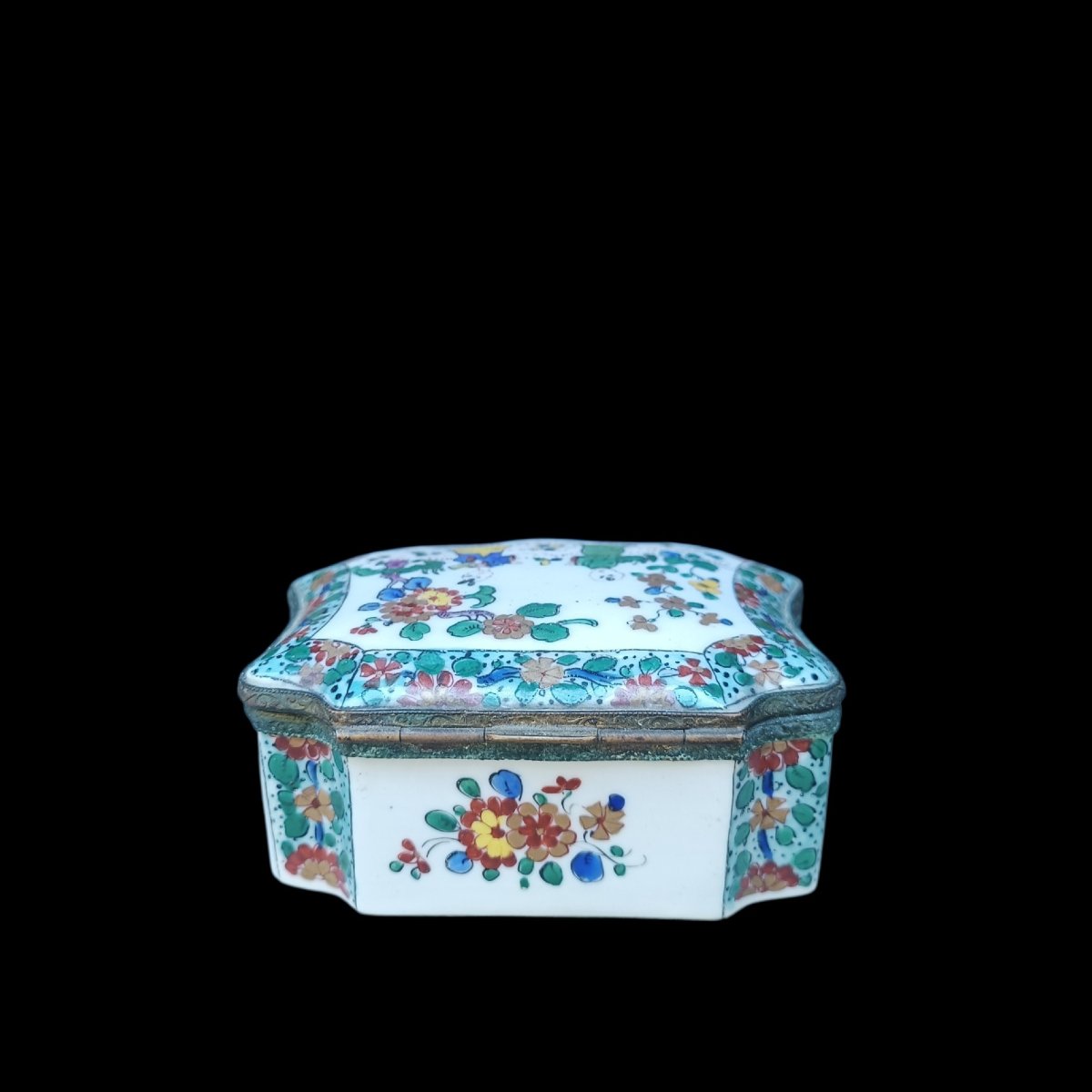 Porcelain And Gilded Bronze Snuffbox. France, 18th Century.-photo-1