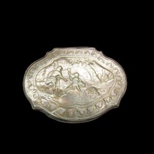 Snuffbox In Silver And Carved Mother-of-pearl.  England  ,18th Century.