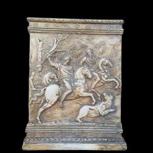 Vase en plâtre patiné. Italie, début du XXe siècle.