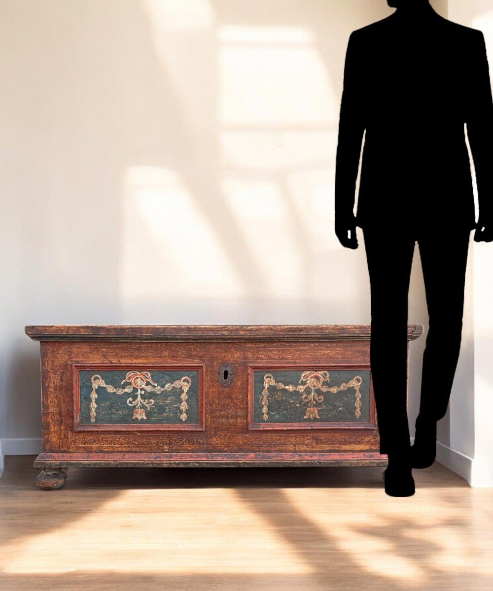Antique Alpine Painted Chest-photo-5
