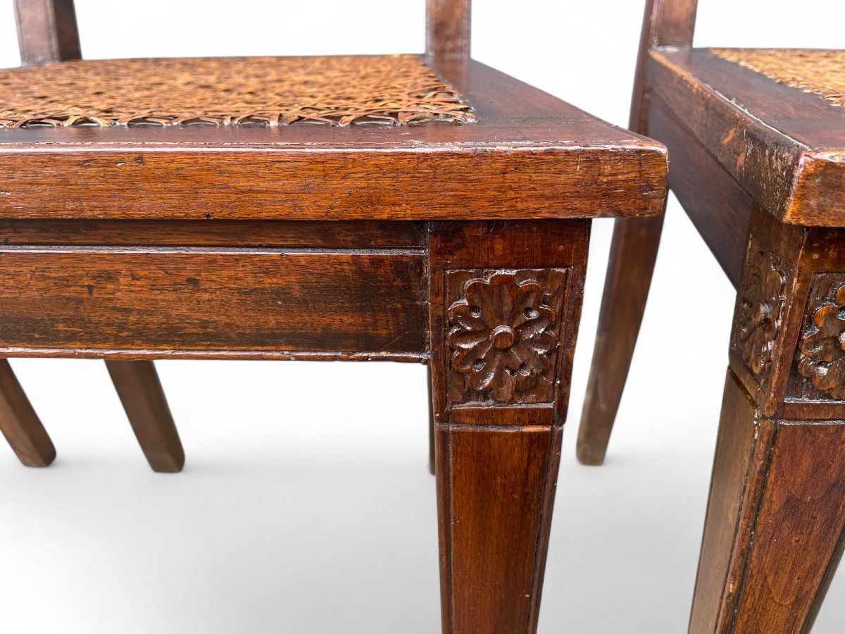 Set de six chaises en noyer, époque Louis XVI-photo-3