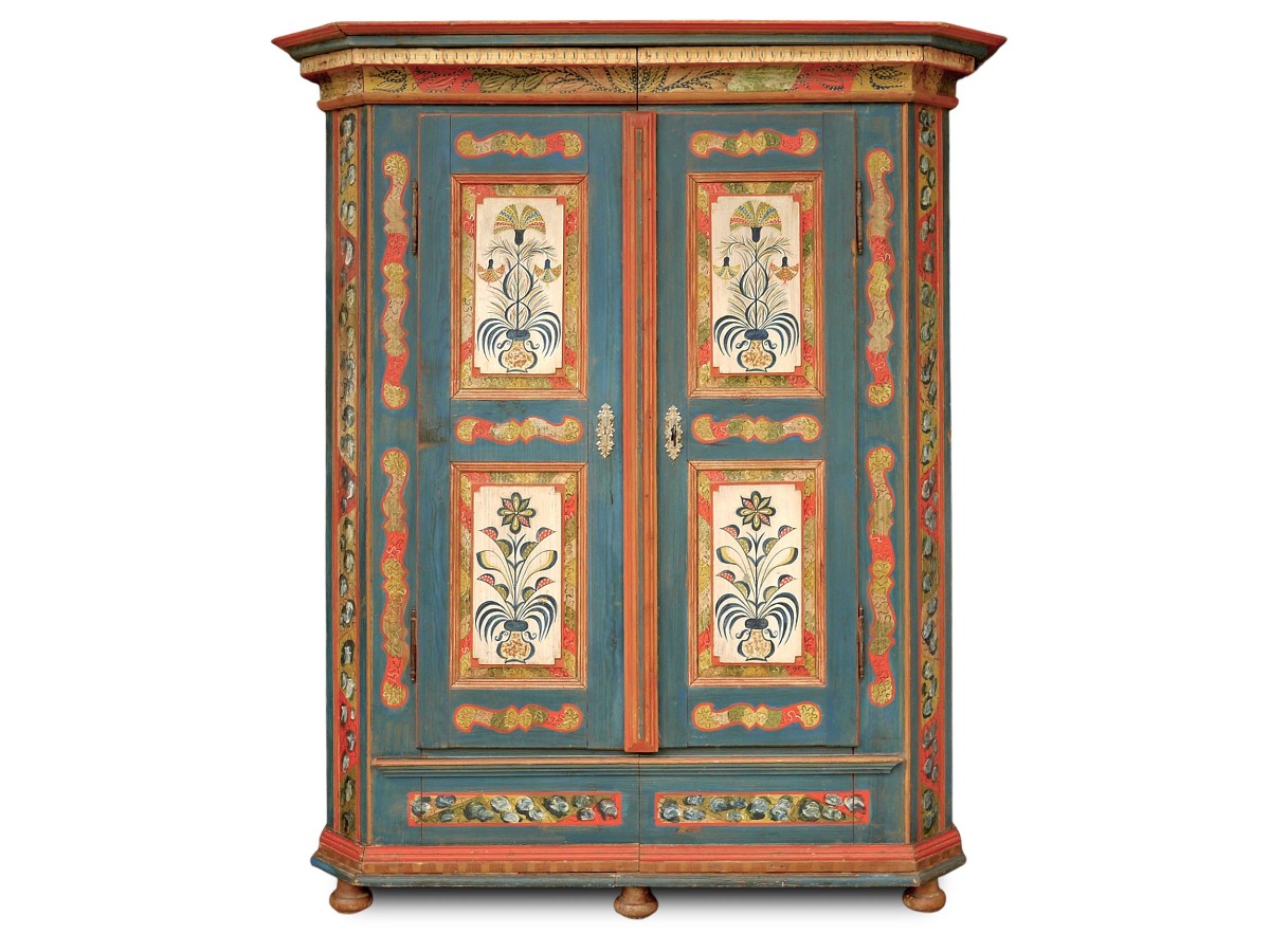 Armoire alpine peinte en bleu, début du XIXe siècle