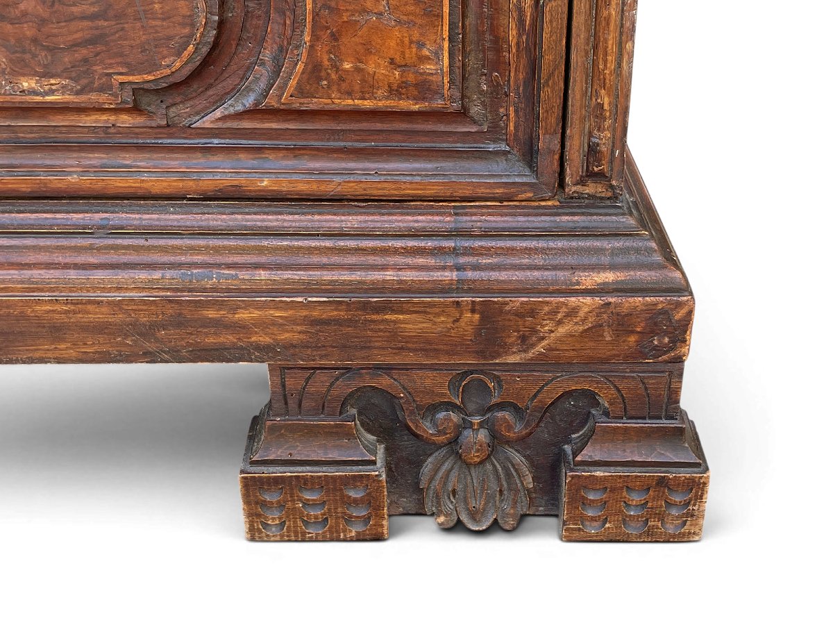 17th-century Friulian “canterano” Chest Of Drawers In Walnut-photo-2