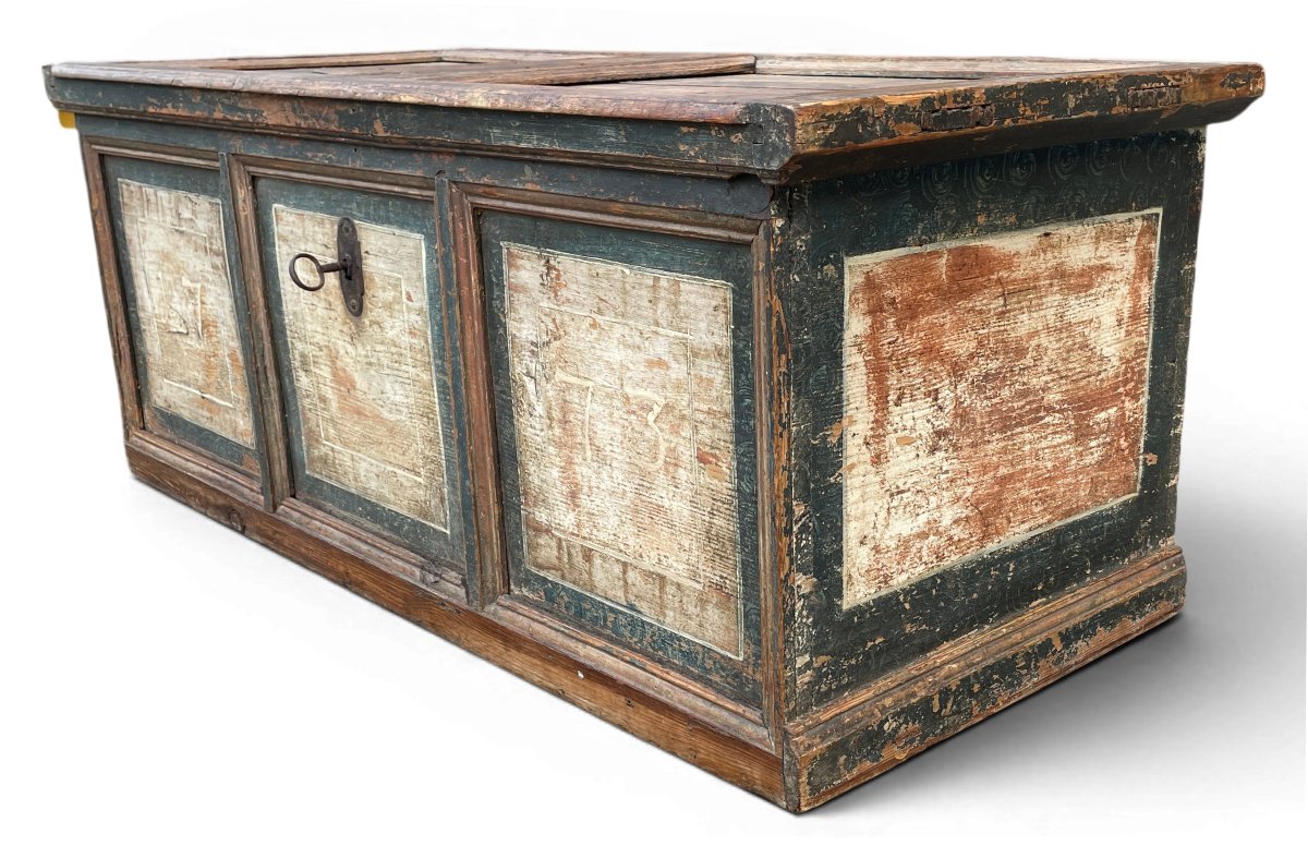 Coffre en bois de sapin peint, daté 1773-photo-3